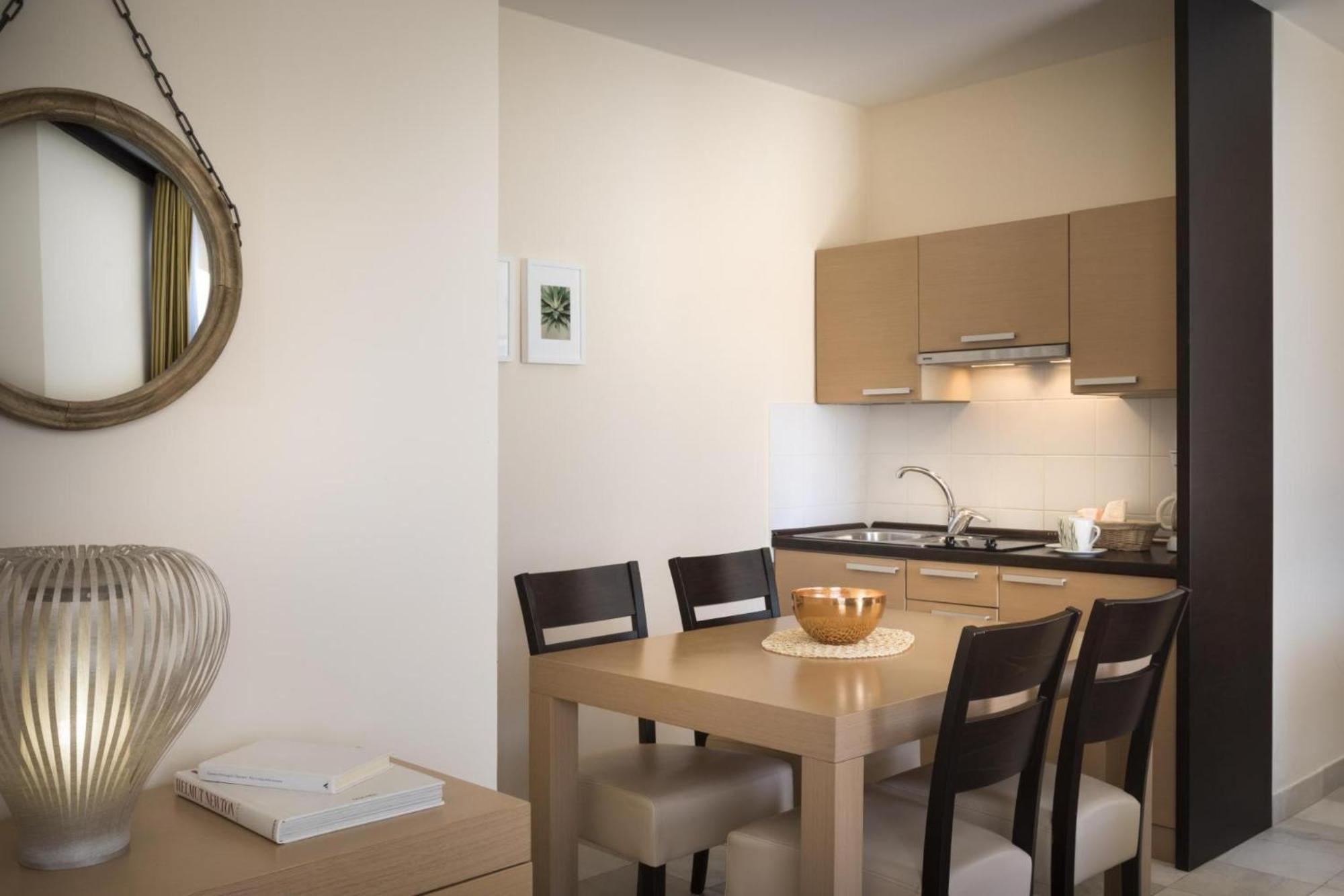 Apartment Aci Marina เซรส ภายนอก รูปภาพ