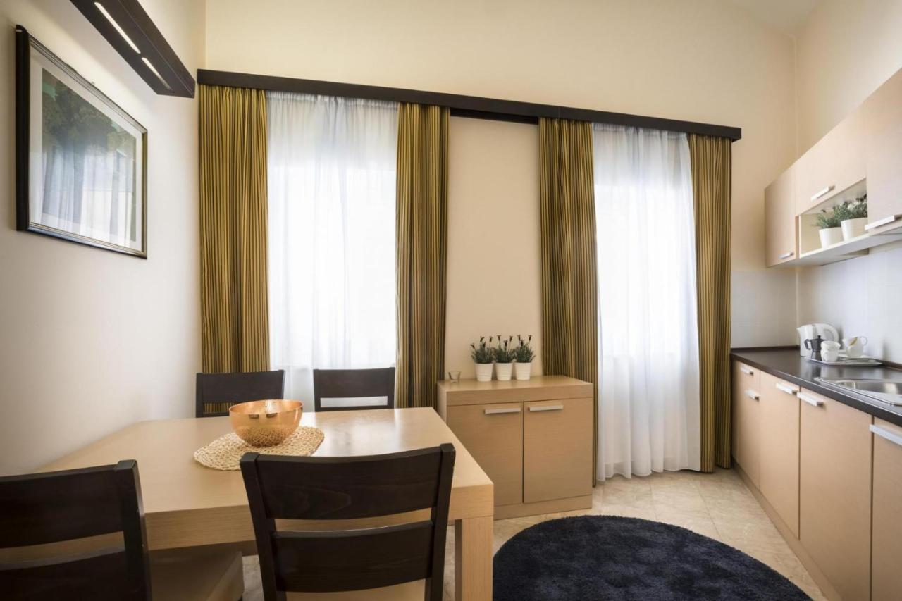 Apartment Aci Marina เซรส ภายนอก รูปภาพ