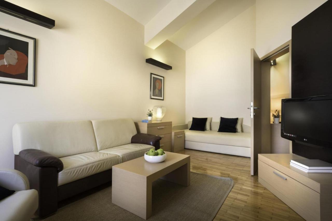 Apartment Aci Marina เซรส ภายนอก รูปภาพ