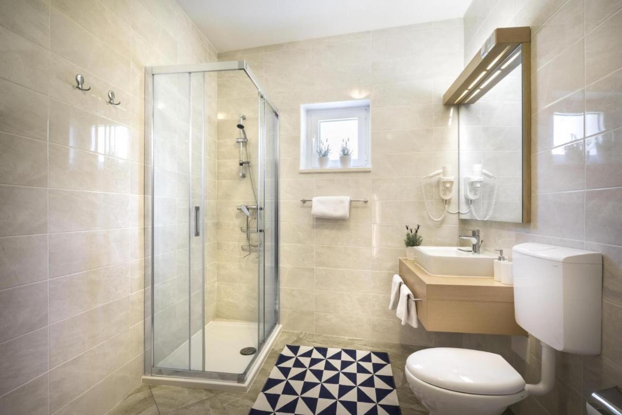Apartment Aci Marina เซรส ภายนอก รูปภาพ
