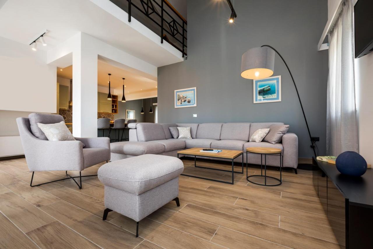 Apartment Aci Marina เซรส ภายนอก รูปภาพ